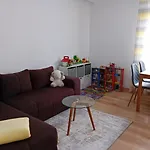 Lägenhet Mit Garten Und Spielplatz *