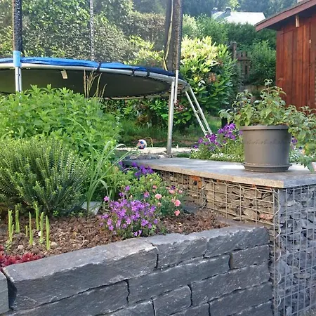 Apartment Mit Garten Und Spielplatz