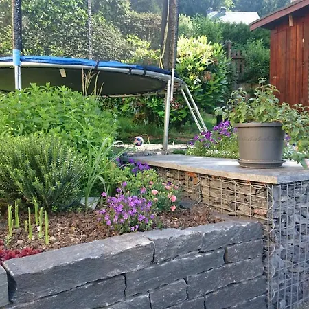 Apartmán Mit Garten Und Spielplatz