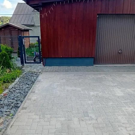 Apartman Mit Garten Und Spielplatz *