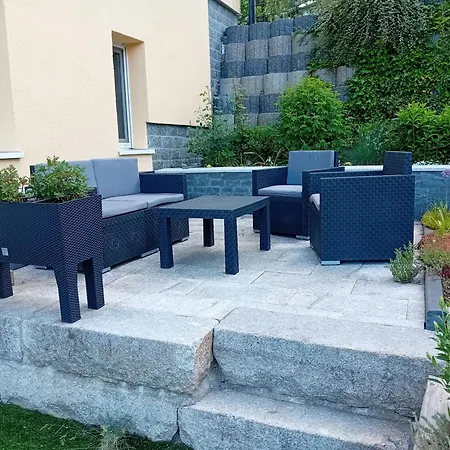 Mit Garten Und Spielplatz Klingenthal