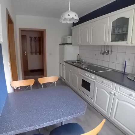 Apartman Mit Garten Und Spielplatz *