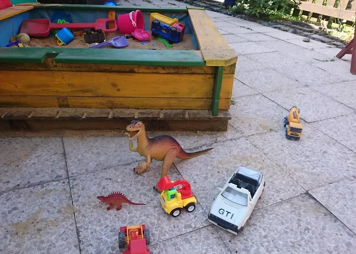 شقة Mit Garten Und Spielplatz كلينغنتال